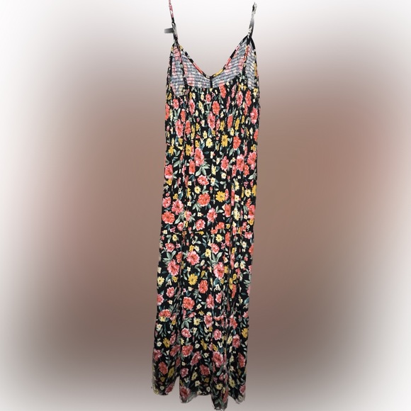 Colorful Floral Rose Tiered Flowy Maxi Dress Smocked Top Size 1X - Picture 12 of 13